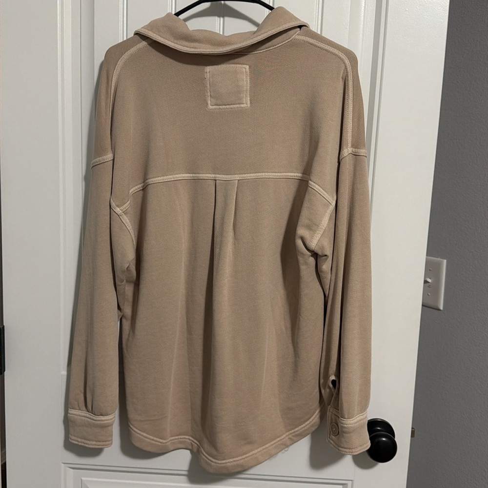 American Eagle Cream Tan button up shacket jacket - Picture 4 of 5